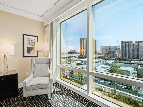 2000 N Fashion Show Drive, Unit 1906, Las Vegas, NV 89109