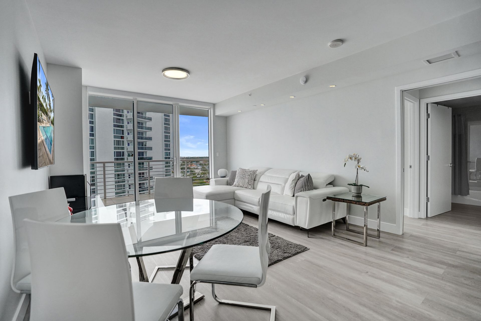 2821 N Ocean Boulevard, Unit 1106S, Fort Lauderdale, FL 33308 Photo