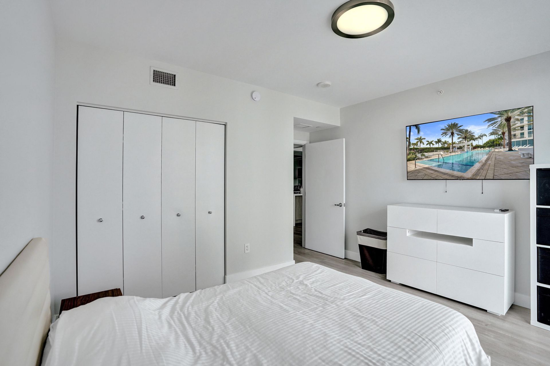 2821 N Ocean Boulevard, Unit 1106S, Fort Lauderdale, FL 33308 Photo
