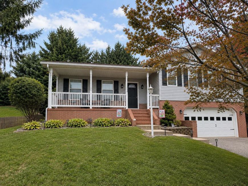 383 Buck Cash Drive, Westminster, MD 21158 Main Photo