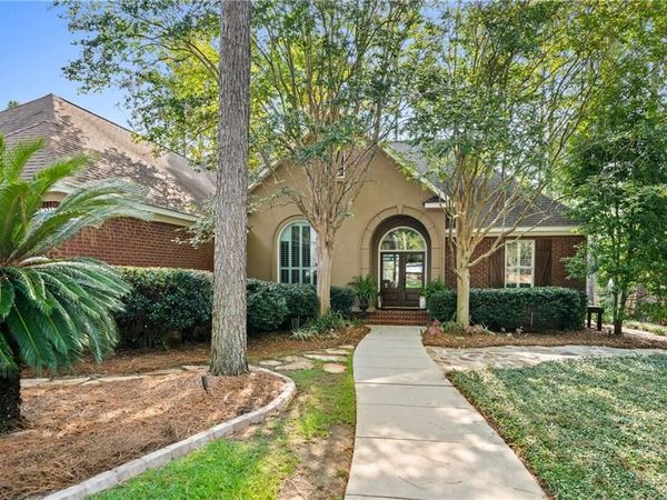 420 Clubhouse Drive, Fairhope, AL 36532