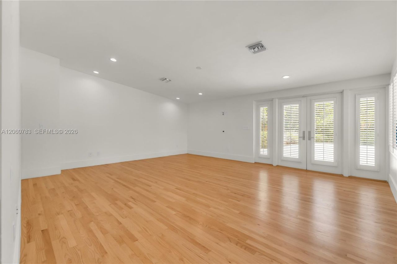 451 Ridge Rd , Coral Gables, FL 33143 Photo