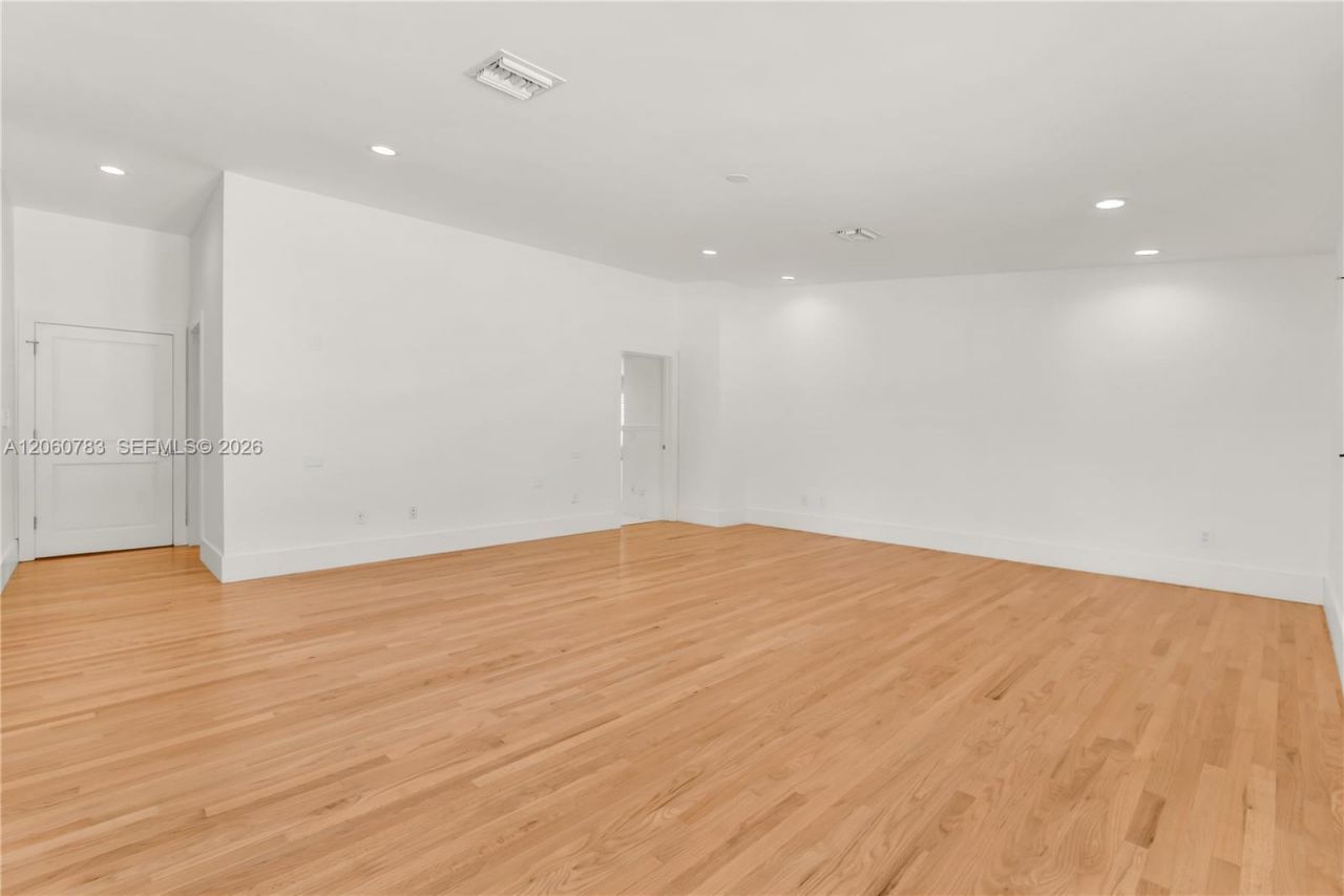 451 Ridge Rd , Coral Gables, FL 33143 Photo