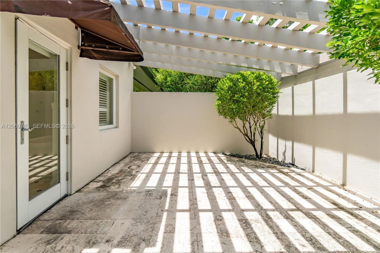451 Ridge Rd , Coral Gables, FL 33143 Photo