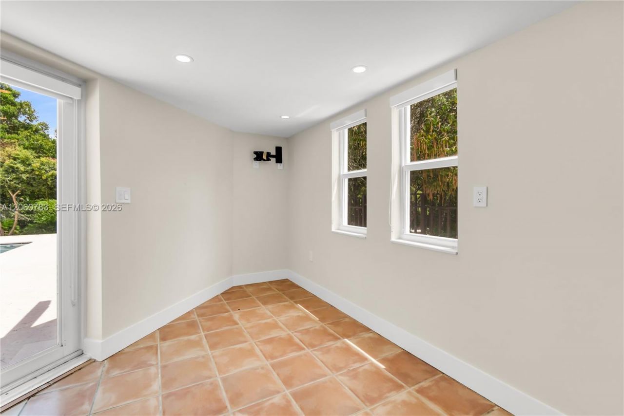 451 Ridge Rd , Coral Gables, FL 33143 Photo