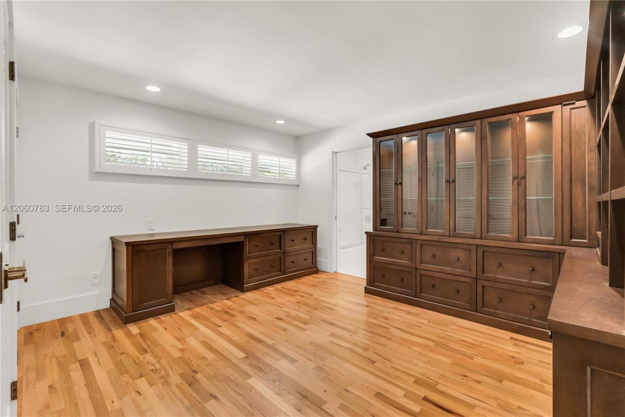 451 Ridge Rd , Coral Gables, FL 33143 Photo
