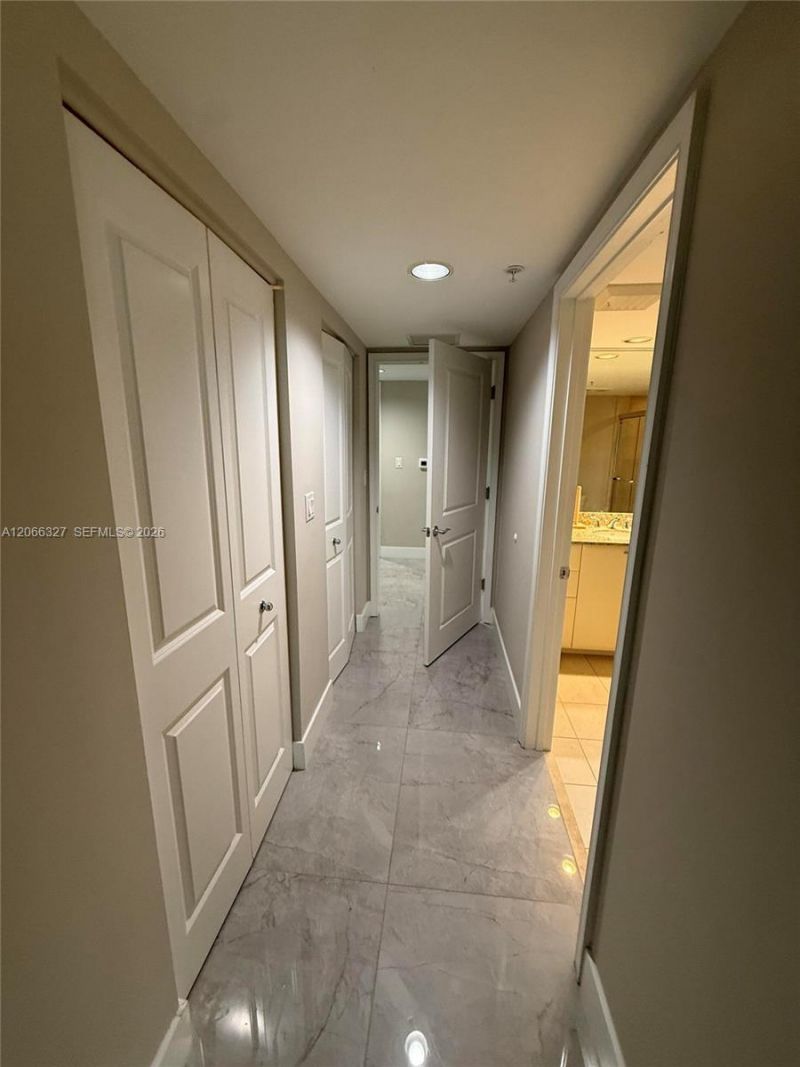 610 W Las Olas Blvd, Unit 913N, Fort Lauderdale, FL 33312 Photo
