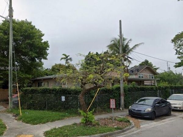 640 SW 5th St , Unit 4, Miami, FL 33130