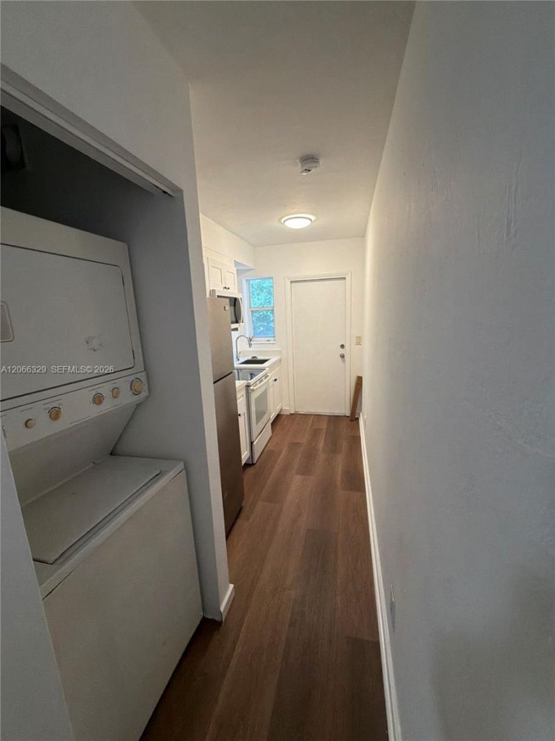640 SW 5th St, Unit 4, Miami, FL 33130 Photo