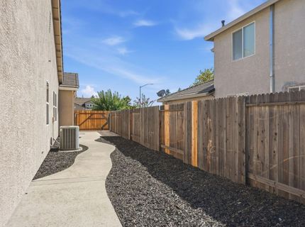 210 Ashwood Ct, Lincoln, CA 95648 Photo