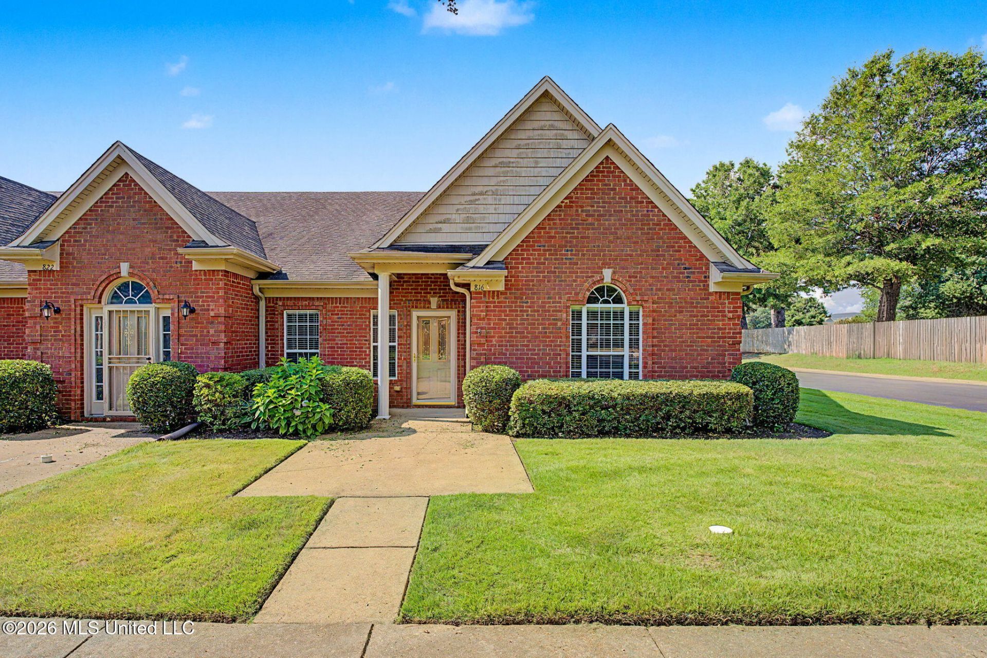 816 Cardinal Lane, Hernando, MS 38632 Main Photo