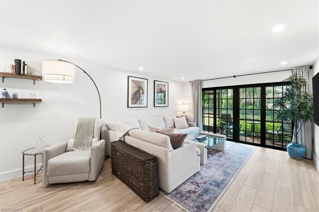3219 Horse Carriage Way, Unit 3, Naples, FL 34105 Photo