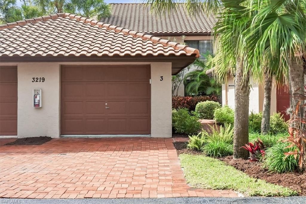 3219 Horse Carriage Way, Unit 3, Naples, FL 34105 Photo