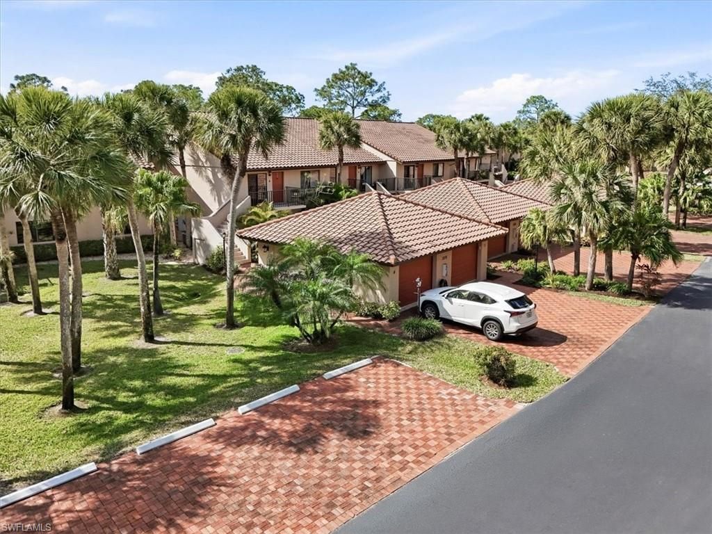 3219 Horse Carriage Way, Unit 3, Naples, FL 34105 Photo