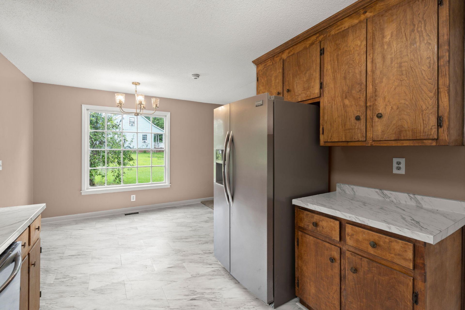 105 Dragonfly Court Photo 13