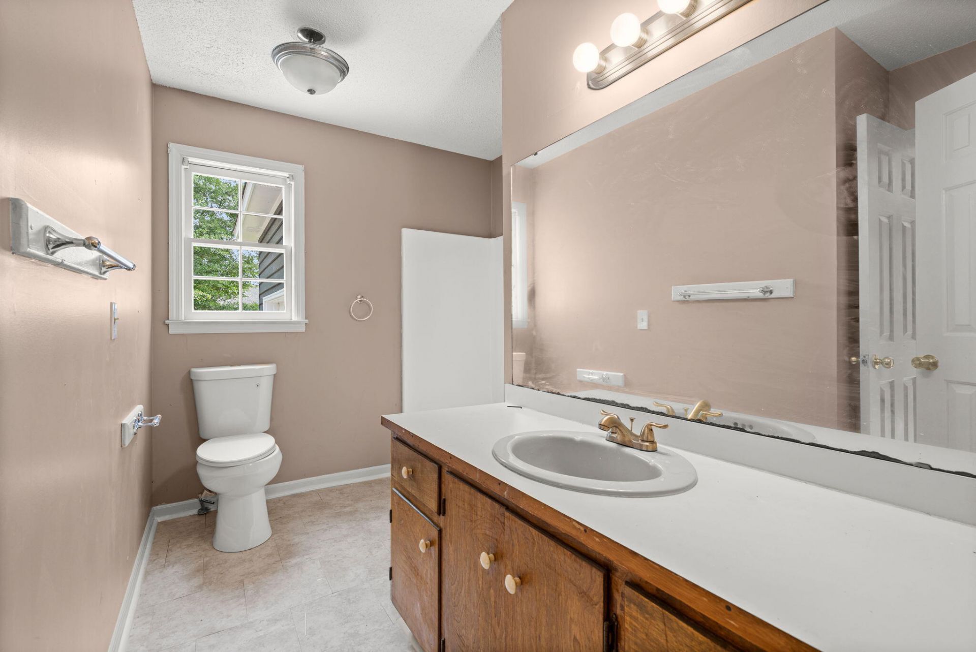 105 Dragonfly Court Photo 17