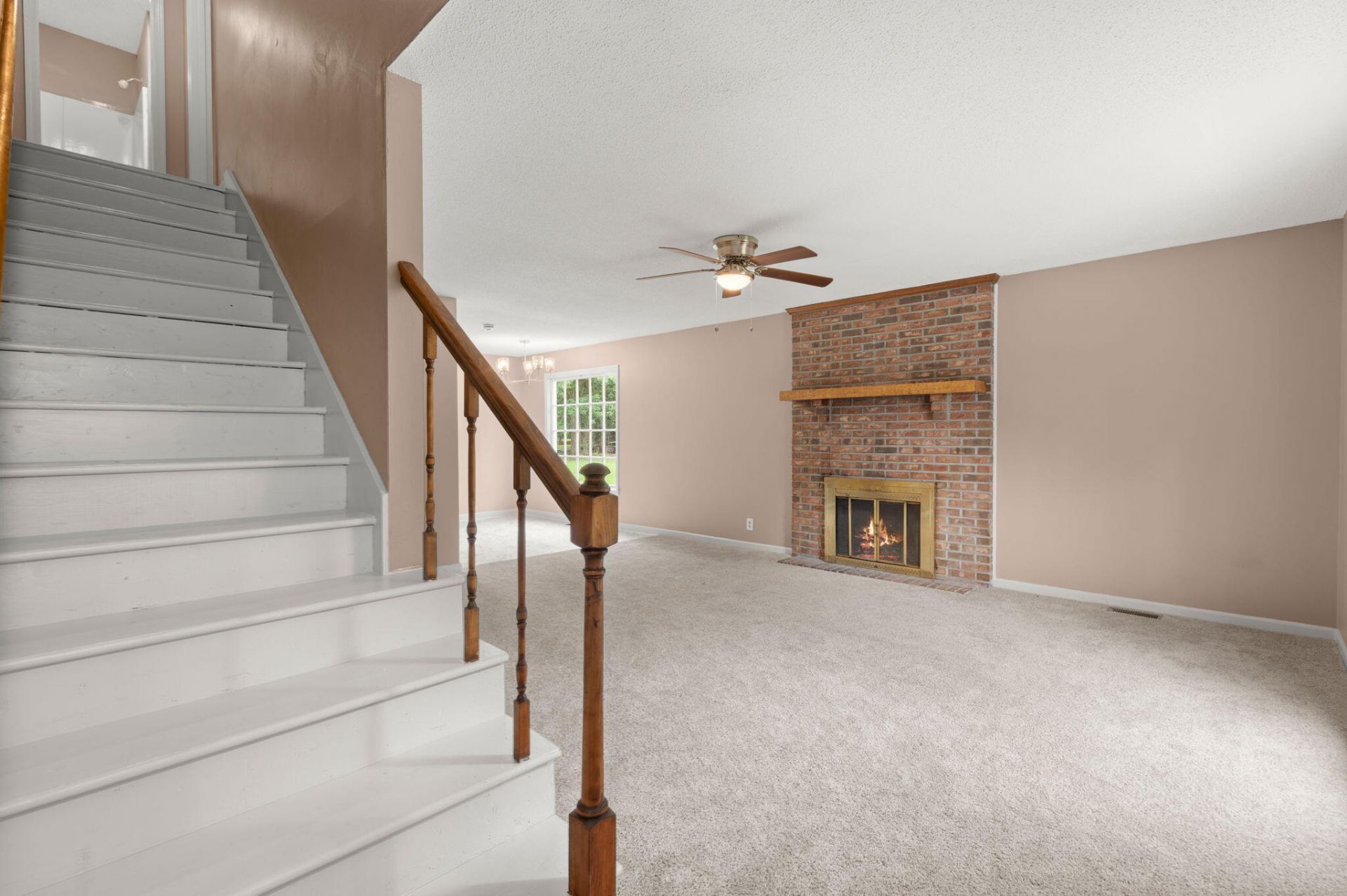 105 Dragonfly Court Photo 4
