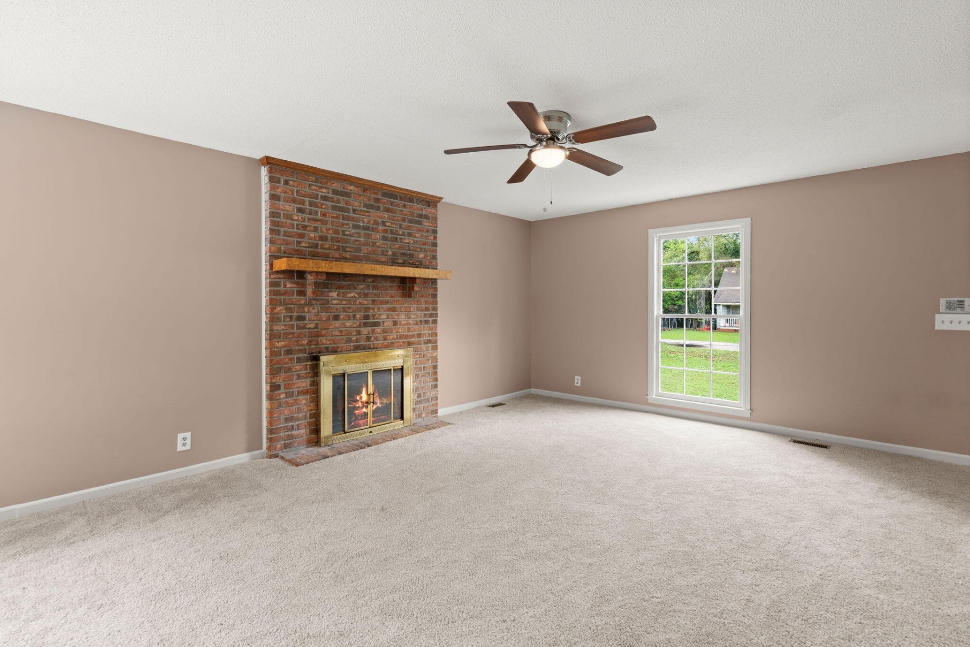 105 Dragonfly Court Photo 6