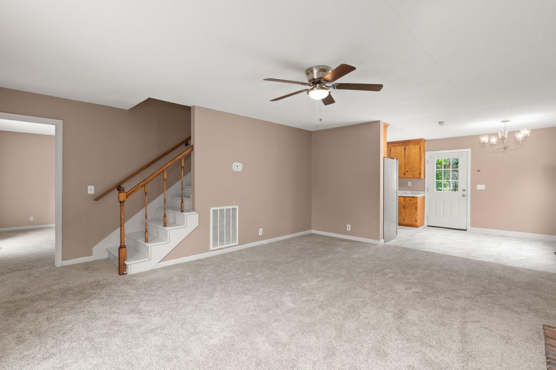 105 Dragonfly Court Photo 7