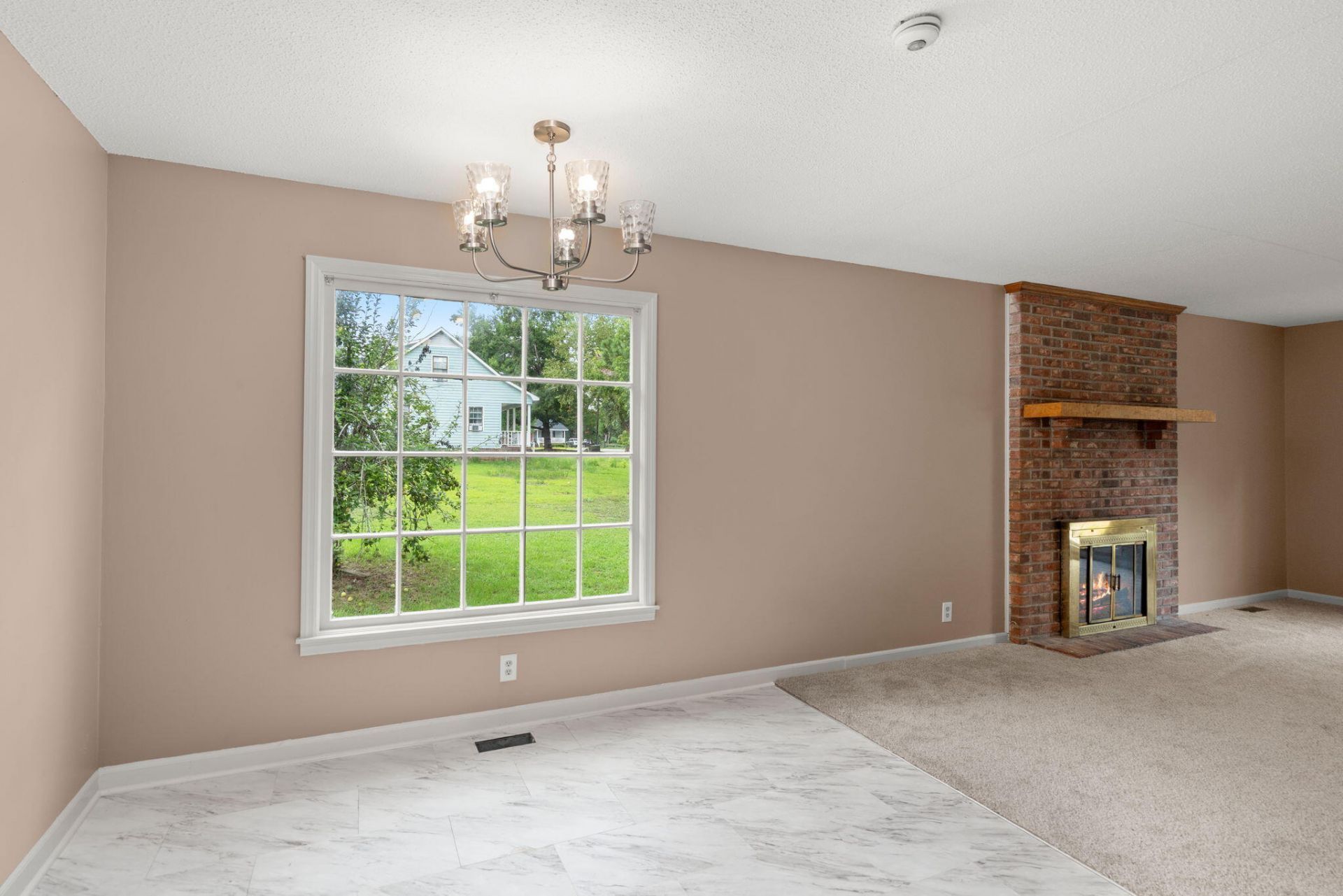 105 Dragonfly Court Photo 8