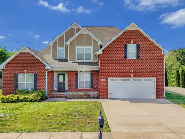 995 Terraceside Cir , Clarksville, TN 37040