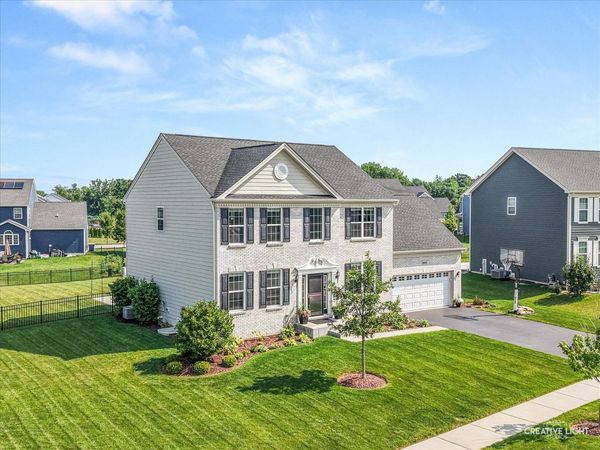 3625 Congressional Parkway , Elgin, IL 60124