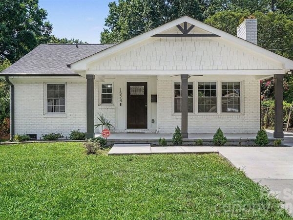 1524 Newcastle Street , Charlotte, NC 28216