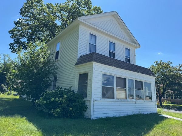 602 2nd Avenue E, Shakopee, MN 55379