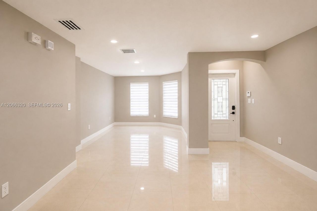 16354 SW 48th Ter, Miami, FL 33185 Photo