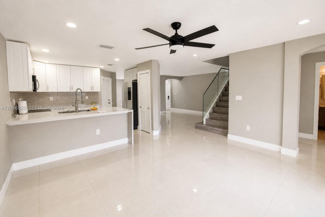 16354 SW 48th Ter, Miami, FL 33185 Photo
