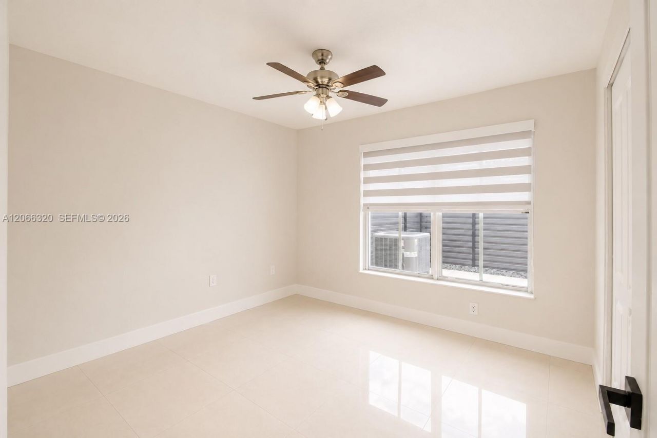 16354 SW 48th Ter, Miami, FL 33185 Photo