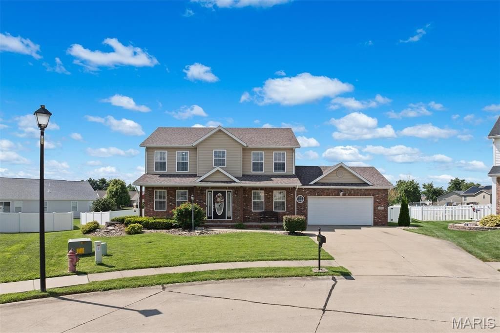 6 Coolidge Court, Troy, IL 62294 Main Photo