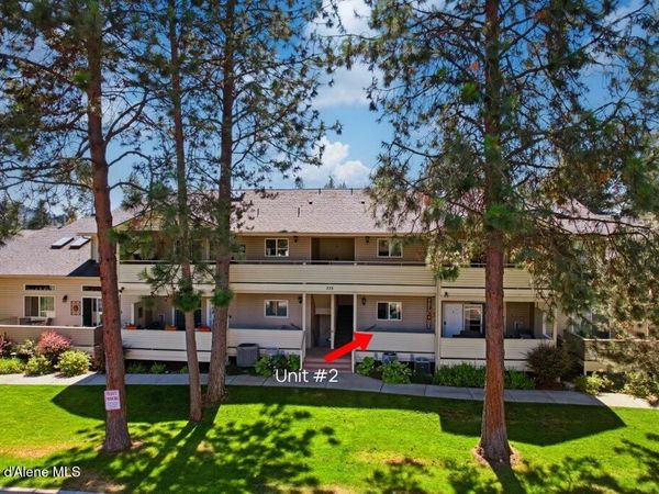375 E Whispering Pines LN, UNIT 2, Coeur d'Alene, ID 83815