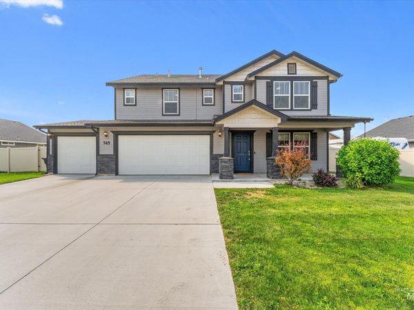 745 SW Inby, Mountain Home, ID 83647