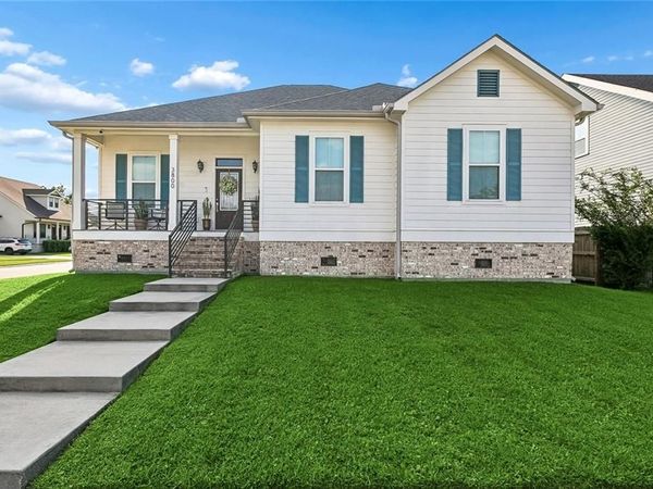 3800 DOMINIQUE Drive , Chalmette, LA 70043