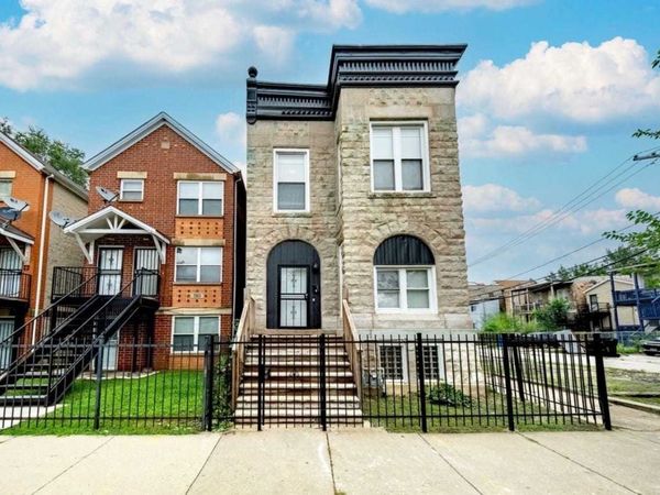 209 S Albany Avenue , Unit 2, Chicago, IL 60612