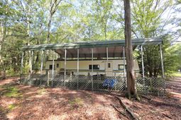 129 Knott Drive photo 4