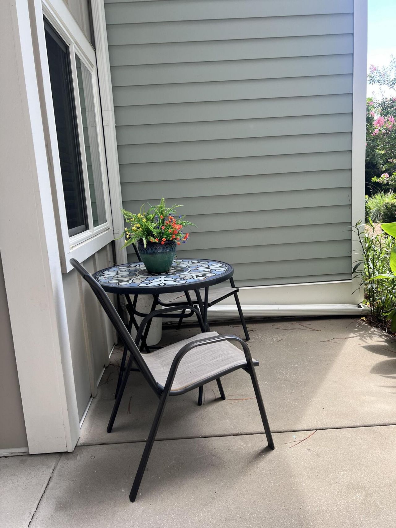 264 Alexandra Drive Photo 4