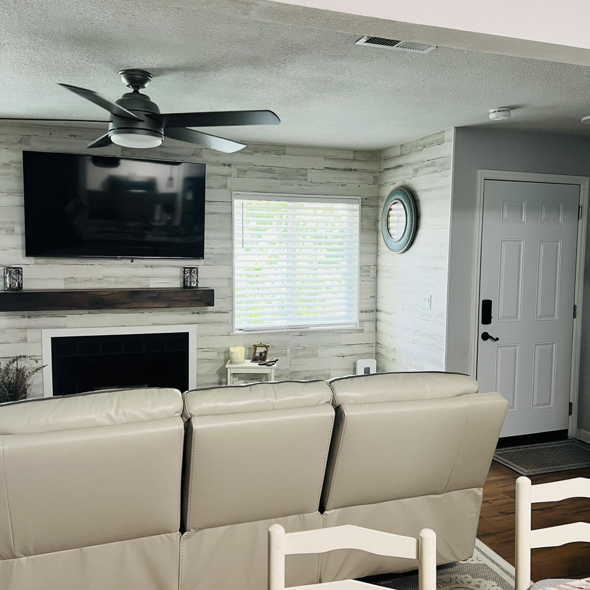 264 Alexandra Drive Photo 7