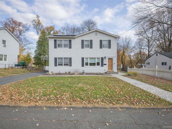 8 Loran Court , Nanuet, NY 10954