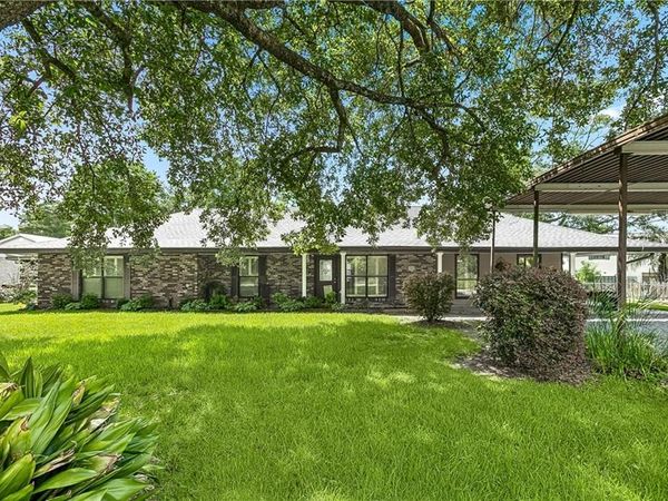 20257 LYNDA Drive , Springfield, LA 70462