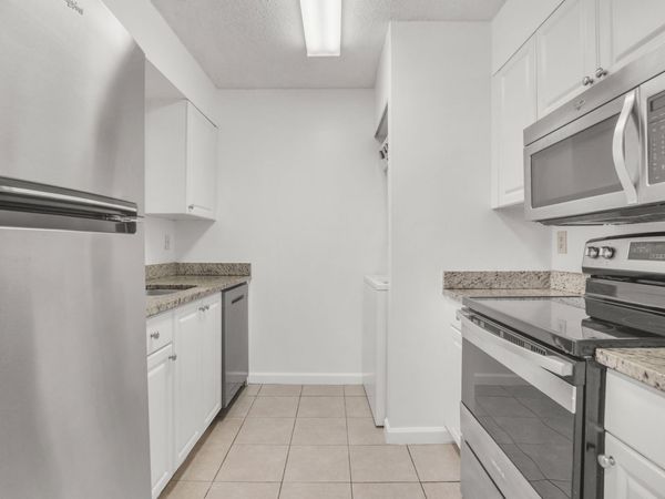1341 SE 3RD Avenue, Unit 112, Dania Beach, FL 33004
