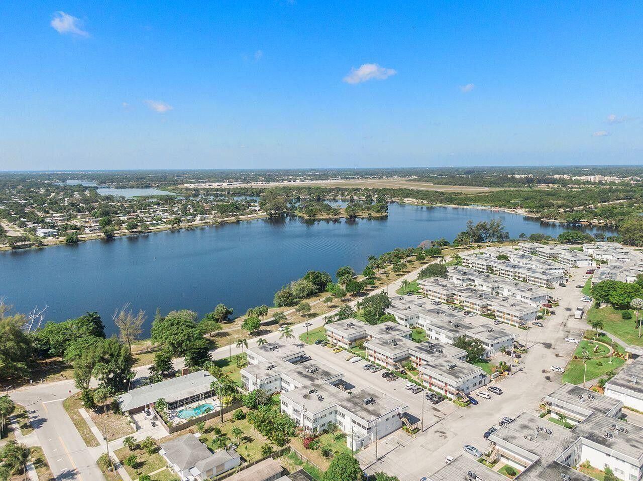 3322 Cynthia Lane, Unit 208, Lake Worth Beach, FL 33461 Photo