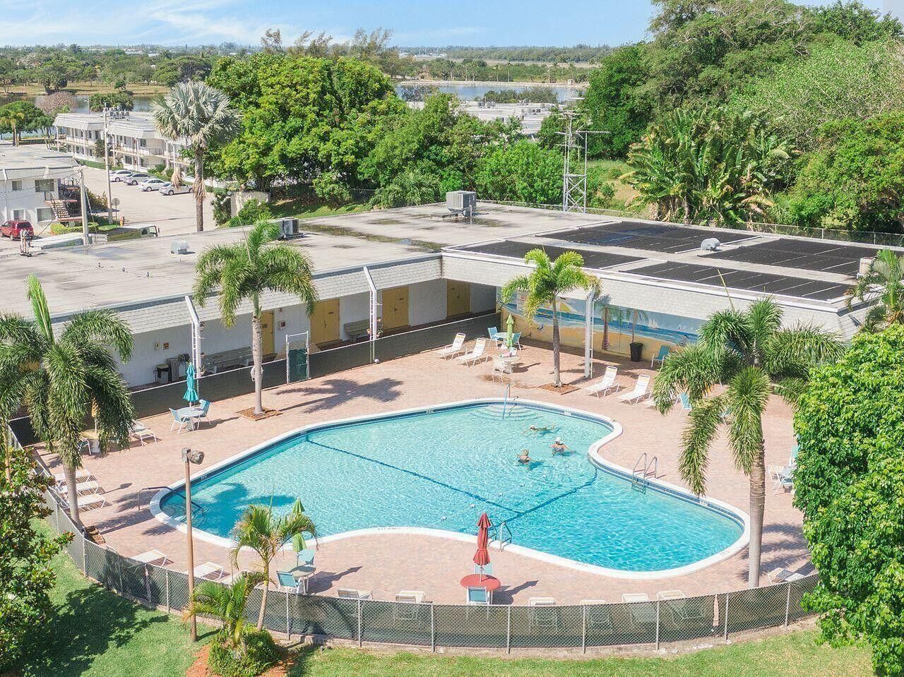 3322 Cynthia Lane, Unit 208, Lake Worth Beach, FL 33461 Photo