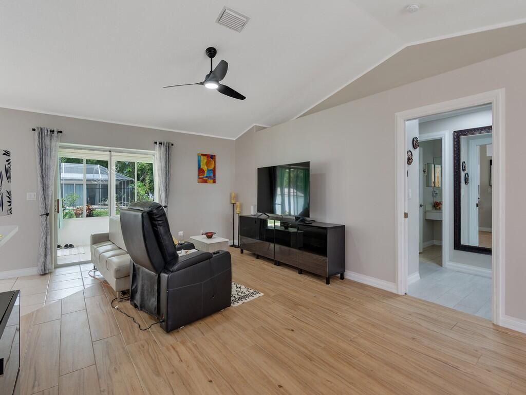 664 Vocelle Avenue, Sebastian, FL 32958 Photo