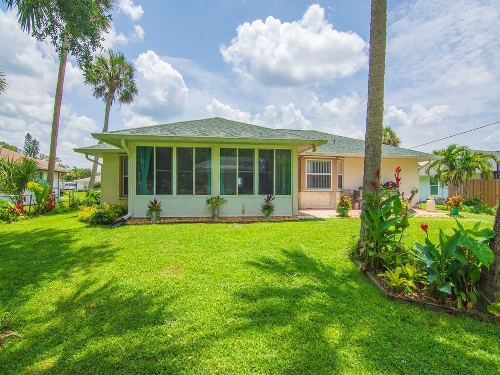 664 Vocelle Avenue, Sebastian, FL 32958 Photo
