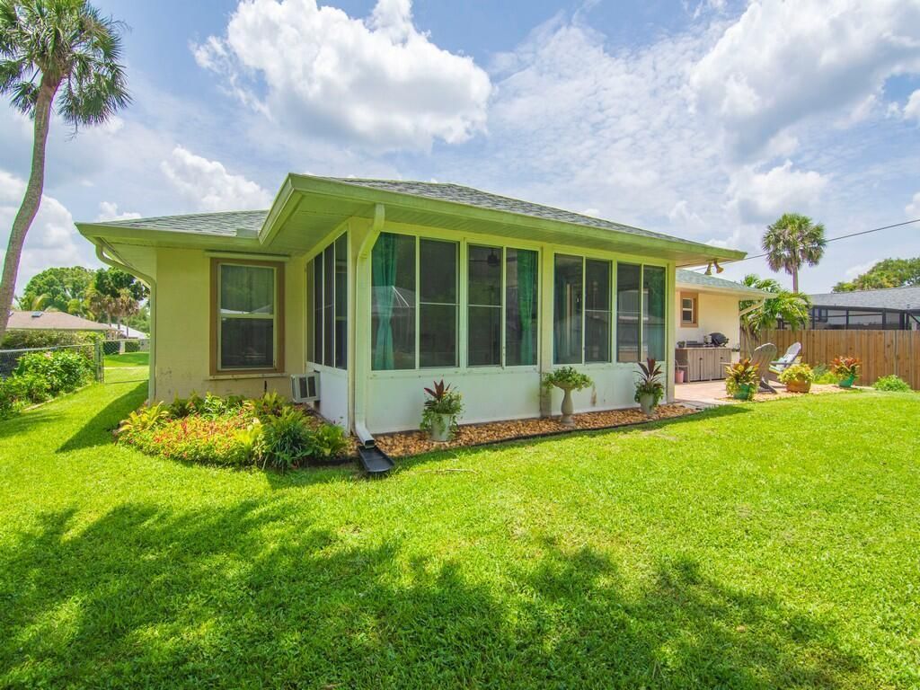 664 Vocelle Avenue, Sebastian, FL 32958 Photo
