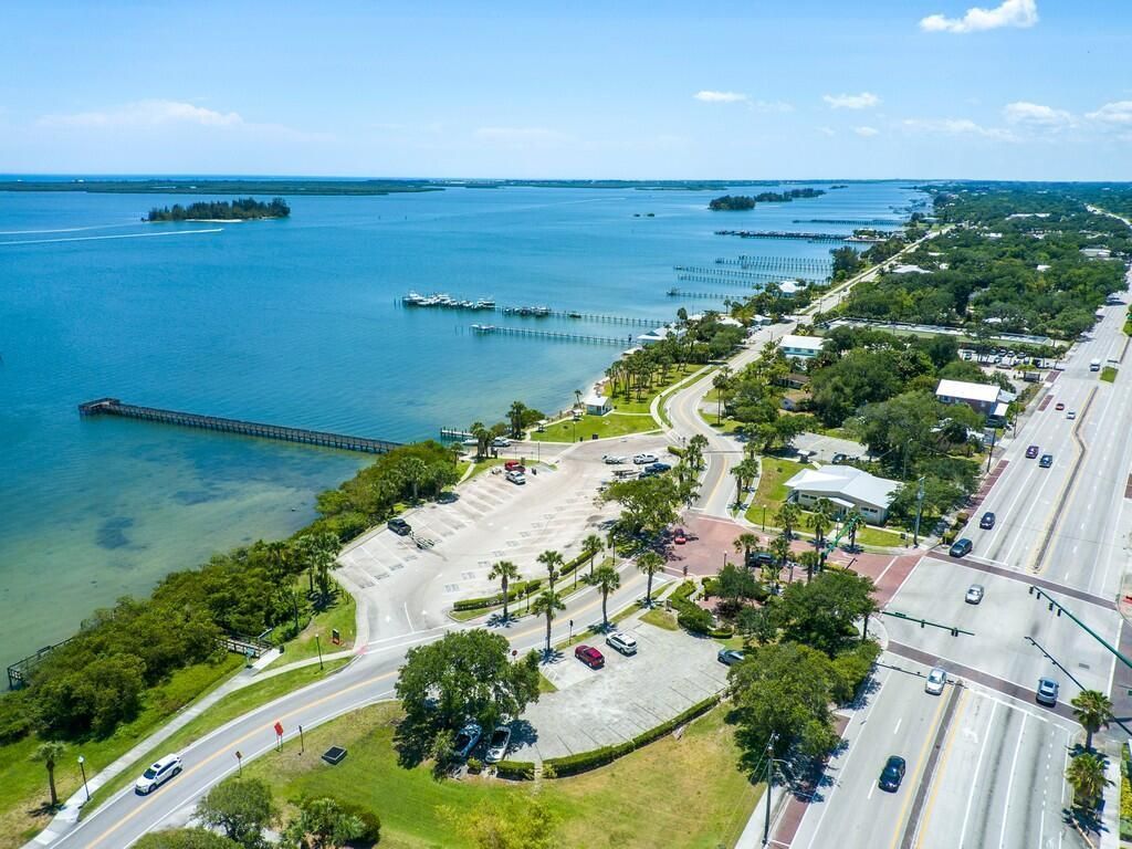 664 Vocelle Avenue, Sebastian, FL 32958 Photo