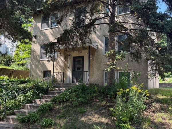 1237 Saint Clair Avenue , Saint Paul, MN 55105