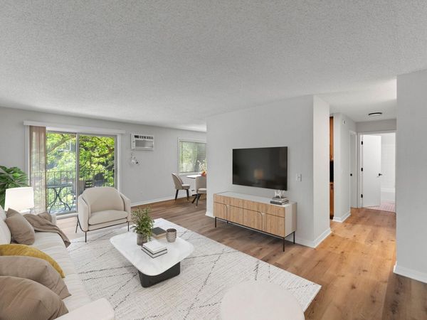 3540 Hennepin Avenue S, Unit 218, Minneapolis, MN 55408
